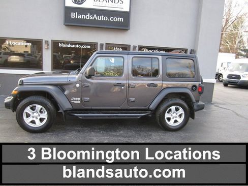 Used 2019 Jeep Wrangler Unlimited Sport S image 1