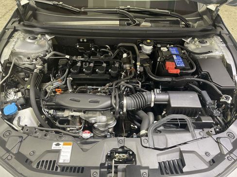 Certified 2025 Honda Accord SE image 25