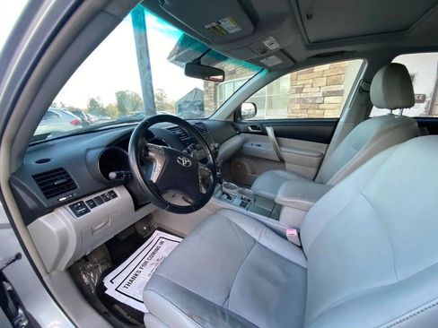 Used 2008 Toyota Highlander Sport image 9
