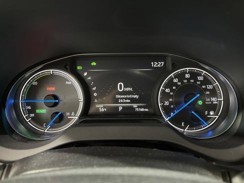 Used 2022 Toyota Venza XLE image 27