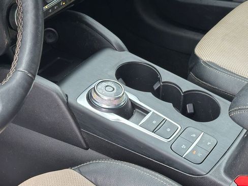 Used 2022 Ford Escape Titanium w/ Titanium Elite Package image 17