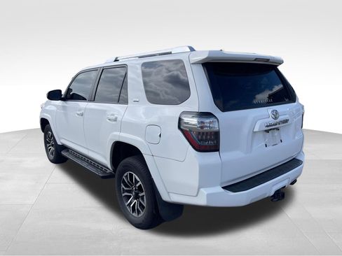 Used 2014 Toyota 4Runner SR5 w/ Convenience Package AWD/4WD image 9