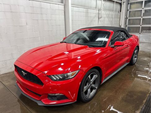 Used 2016 Ford Mustang Convertible w/ Equipment Group 051A image 30