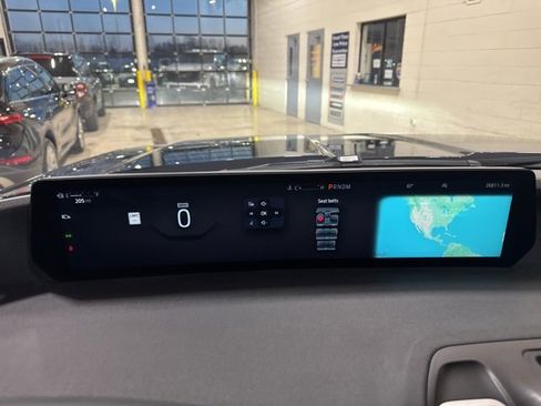 Used 2025 Ford Expedition Max Active image 31