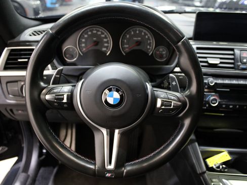 Used 2018 BMW M4 Coupe RWD image 27