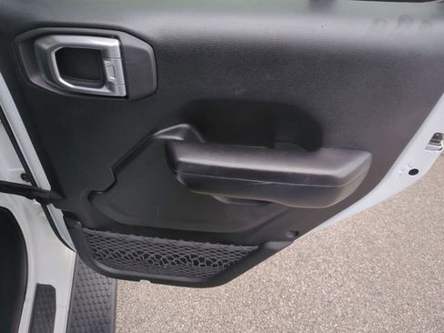 Used 2019 Jeep Wrangler Unlimited Sport S image 29