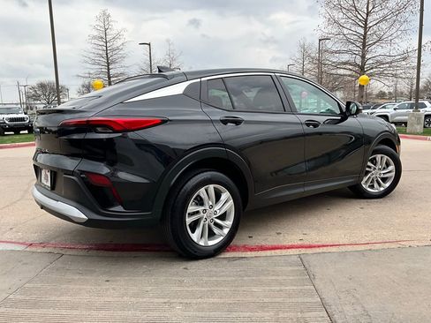 Used 2025 Buick Envista Preferred image 5