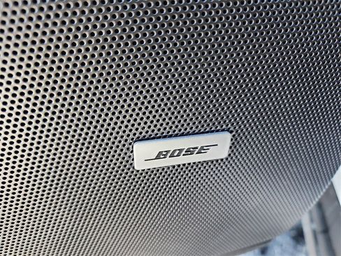 Used 2023 Cadillac XT6 Premium Luxury image 17