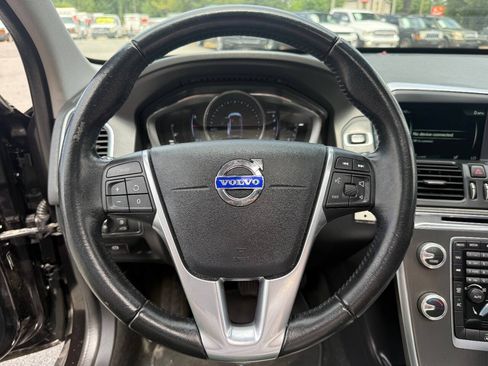 Used 2016 Volvo XC60 T5 Premier FWD image 20