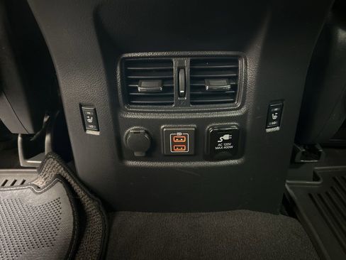 Used 2021 Nissan Titan PRO-4X w/ Pro-4x Convenience Package image 25