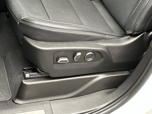 Certified 2023 GMC Yukon XL Denali AWD/4WD image 12