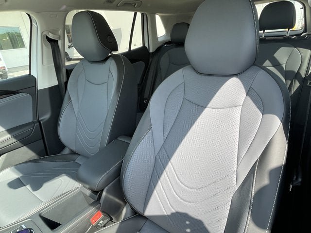 New 2026 Volkswagen Tiguan SE FWD image 11