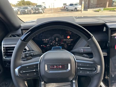 New 2026 GMC Yukon XL Elevation w/ Elevation Premium Package image 32