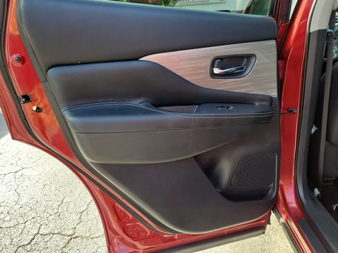 Used 2017 Nissan Murano SL w/ SL Technology Package FWD image 11