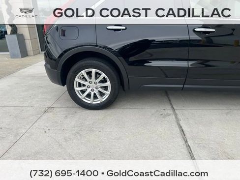 Certified 2023 Cadillac XT4 Luxury w/ Cold Weather Package FWD image 6