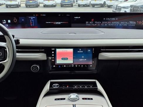 New 2026 Lincoln Navigator Premiere AWD/4WD image 12