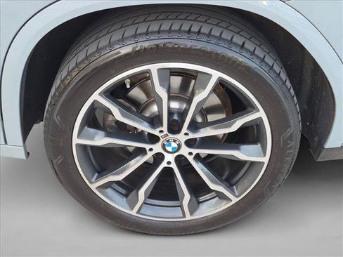 Used 2022 BMW X4 xDrive30i w/ M Sport Package 2 AWD/4WD image 4