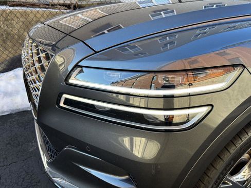 Used 2023 Genesis GV80 2.5T w/ Prestige Package image 6