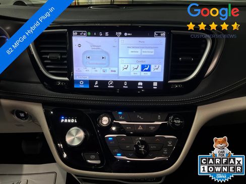 Used 2023 Chrysler Pacifica Touring-L FWD image 24
