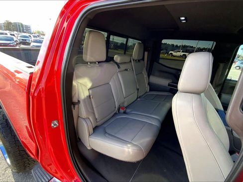 Used 2019 GMC Sierra 1500 SLT image 19