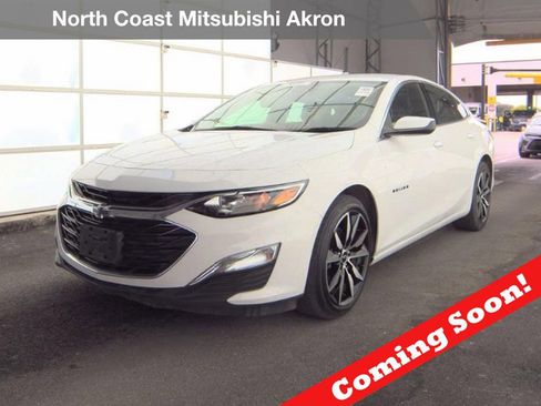 Used 2023 Chevrolet Malibu RS FWD image 1