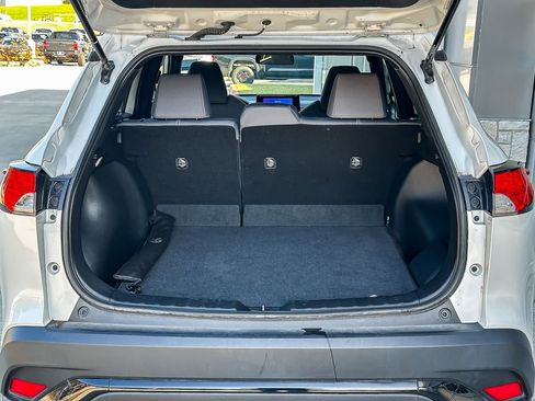 Certified 2023 Toyota Corolla Cross SE image 30