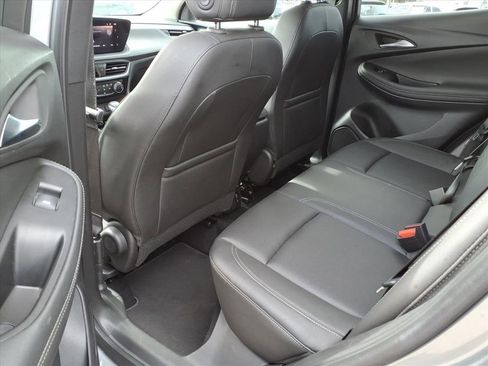 Used 2024 Buick Encore GX Sport Touring AWD/4WD image 32