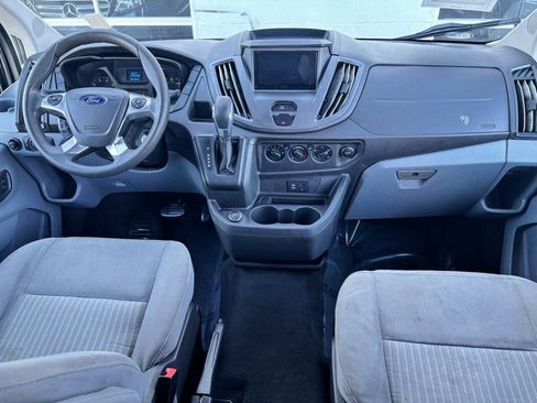 Used 2019 Ford Transit 350 XLT image 9