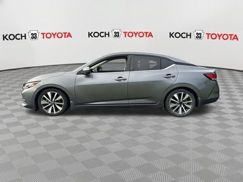 Used 2020 Nissan Sentra SV w/ SV Premium Package FWD image 4