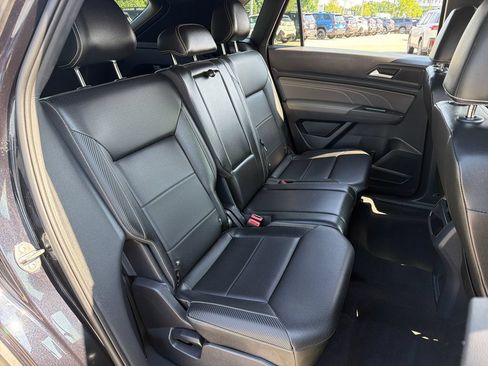 Certified 2023 Volkswagen Atlas Cross Sport SE w/ Black Wheel Package AWD/4WD image 23
