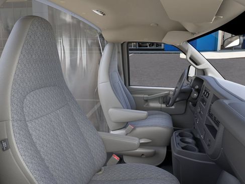 New 2026 Chevrolet Express 3500 w/ Power Convenience Package RWD image 17