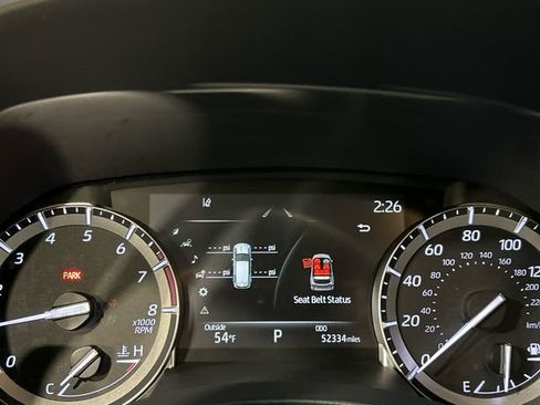 Used 2022 Toyota Highlander XLE FWD image 15