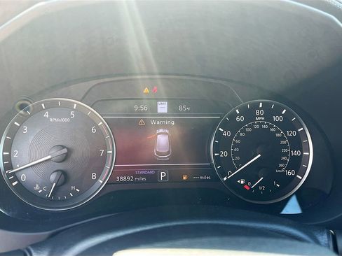 Used 2023 INFINITI QX50 Sport FWD image 12