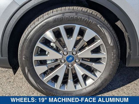 Used 2022 Ford Escape Titanium w/ Class II Trailer Tow Package image 9