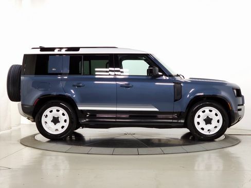 Used 2024 Land Rover Defender 110 S image 8