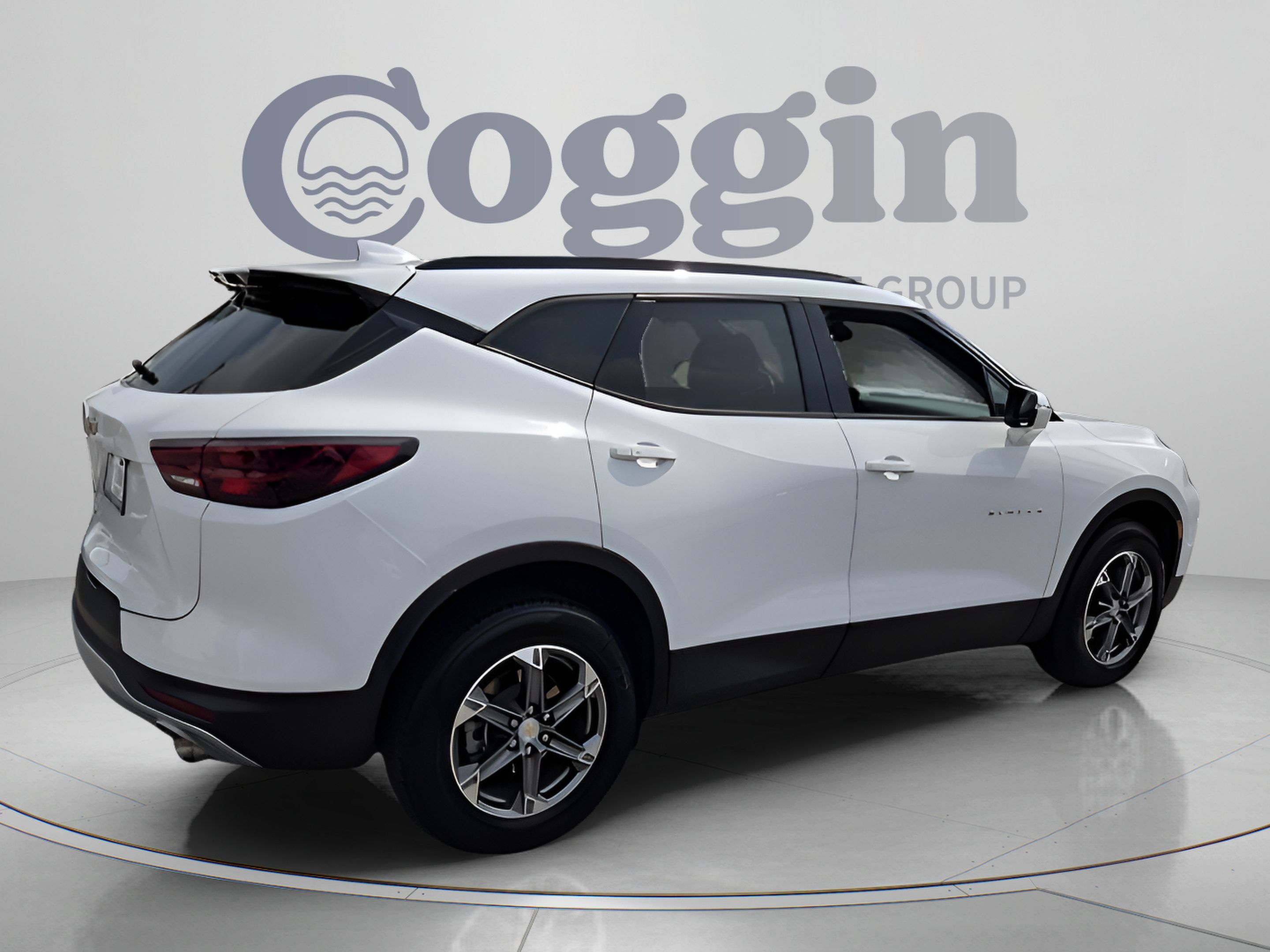 Used 2024 Chevrolet Blazer LT FWD image 5