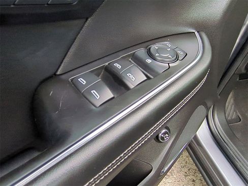 Certified 2022 Buick Envision Essence w/ Technology Package I image 26