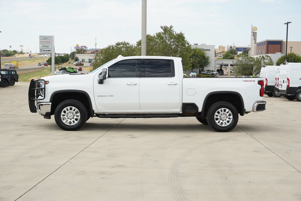 Used 2025 Chevrolet Silverado 2500 LTZ w/ LTZ Convenience Package AWD/4WD image 2