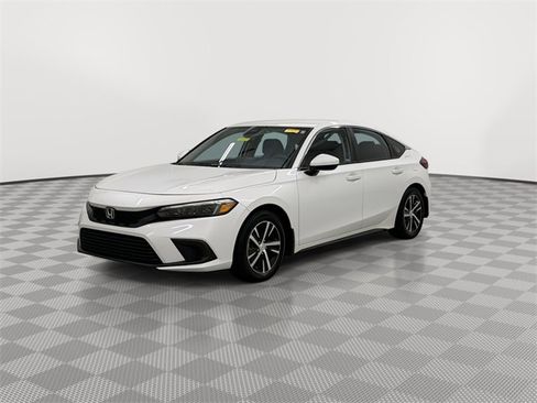 Used 2023 Honda Civic LX image 4