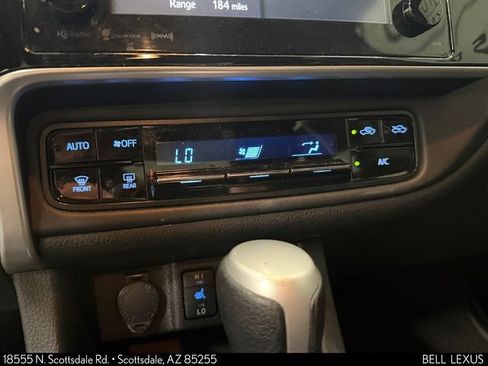 Used 2019 Toyota Corolla XLE FWD image 29