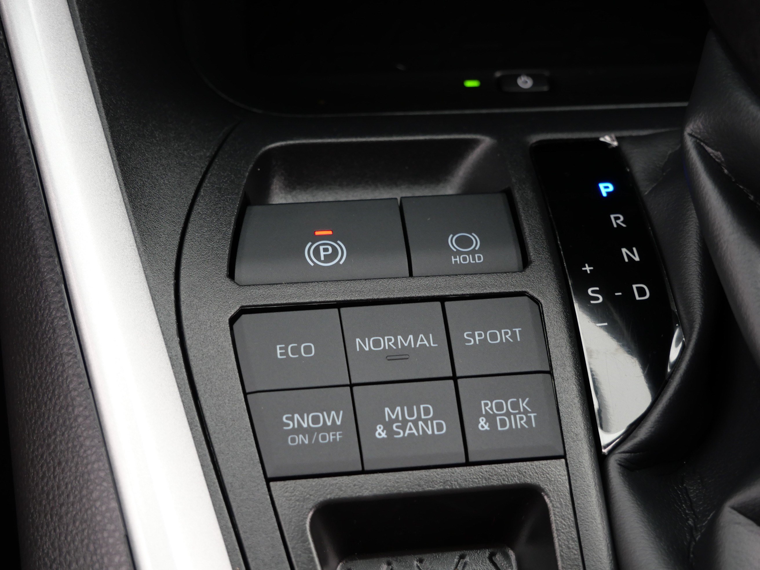 Used 2025 Toyota RAV4 XLE Premium w/ Weather Package AWD/4WD image 28