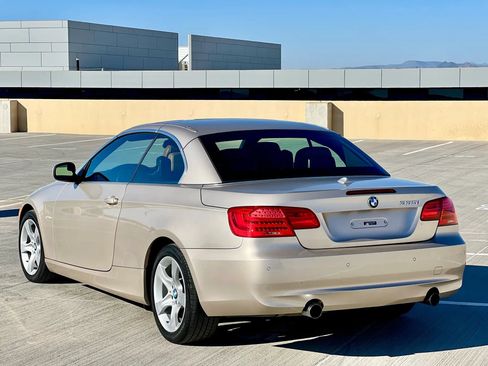 Used 2013 BMW 335i Convertible RWD image 4