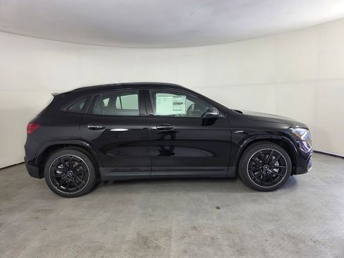 New 2026 Mercedes-Benz GLA 35 AMG 4MATIC image 3