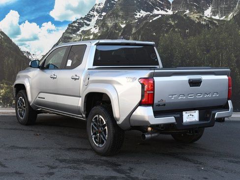 New 2025 Toyota Tacoma TRD Sport image 3