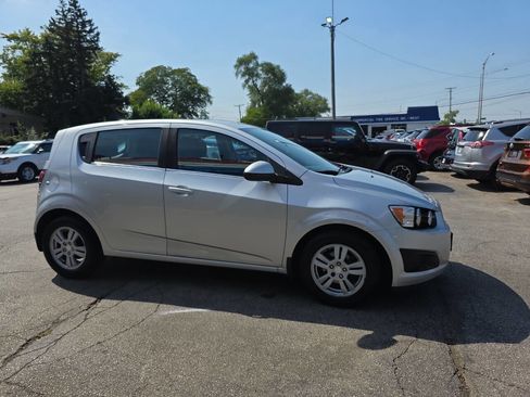 Used 2015 Chevrolet Sonic LT image 6