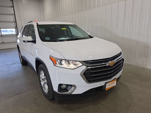 Used 2018 Chevrolet Traverse LT AWD/4WD image 2