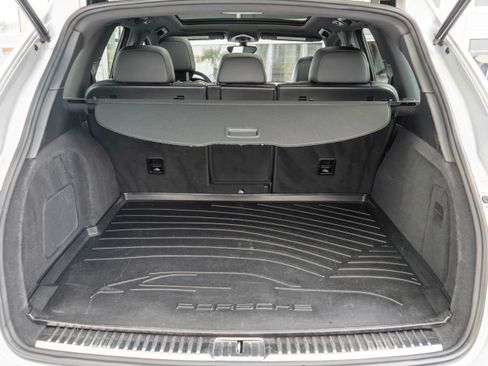 Used 2013 Porsche Cayenne Diesel AWD/4WD image 35