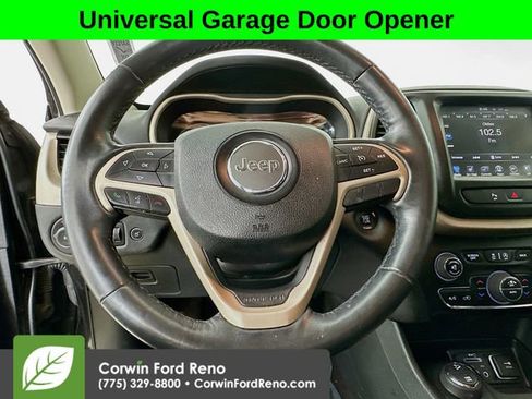 Used 2016 Jeep Cherokee Latitude w/ Comfort/Convenience Group image 11