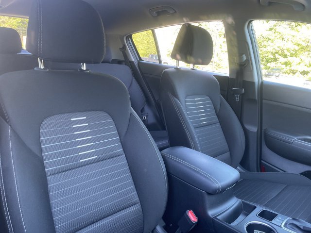 Used 2018 Kia Sportage LX w/ LX Technology Package FWD image 24