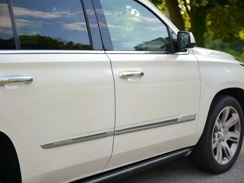 Used 2015 Cadillac Escalade Premium AWD/4WD image 41